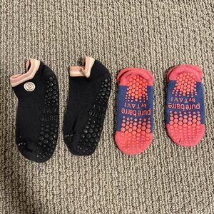 2 pairs of Pure Barre Tavi socks